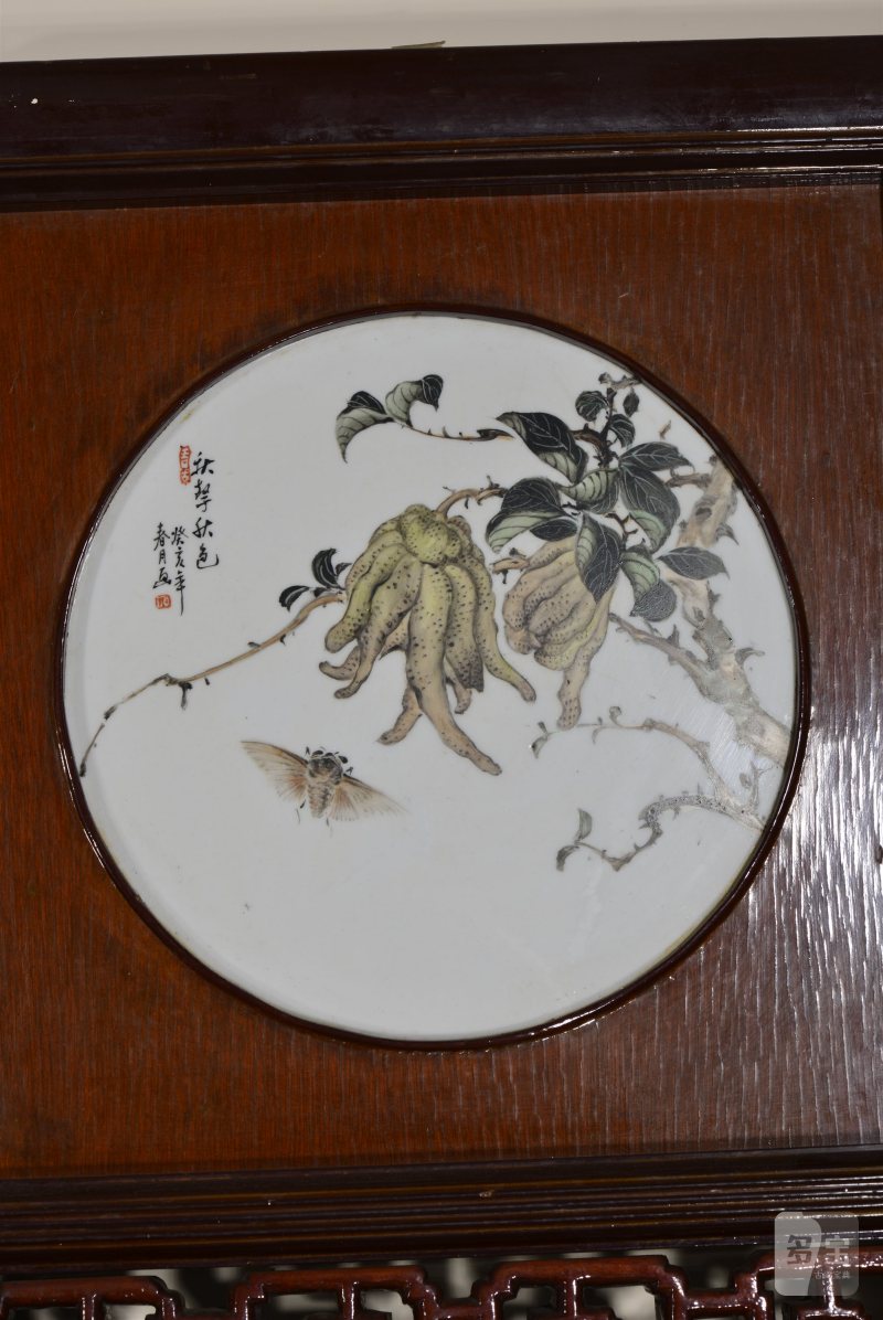 近现代 魏焕明、余少良合作双面粉彩山水人物八联落地大屏风 - 图15
